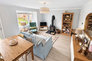 Sitting / Dining Room- click for photo gallery